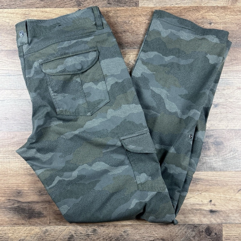 KUHL Womens Freeflex Roll Up Pant Size 10 R (33x31) Green Camo Cargo